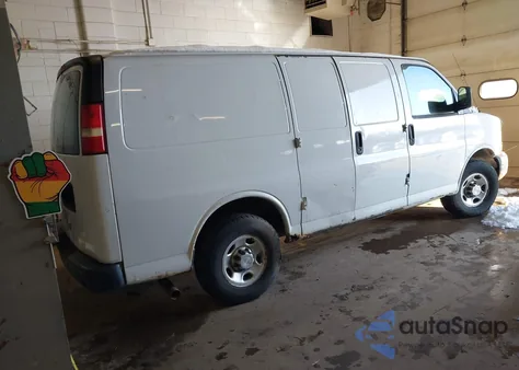 2011 Chevrolet Express 2500 Work Van из США, поврежденный, VIN 1GCWGFCA4B1125139